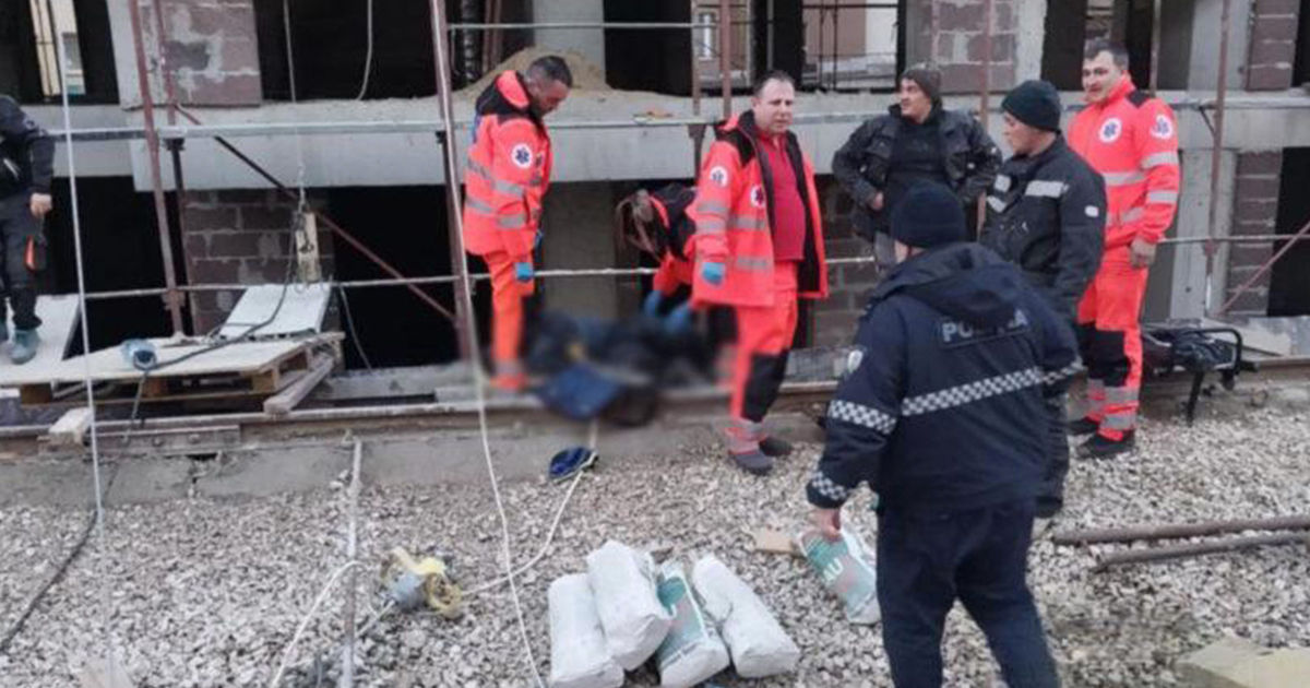 Un tânăr de 19 ani a murit după ce a căzut de pe o clădire în construcție din Chișinău.