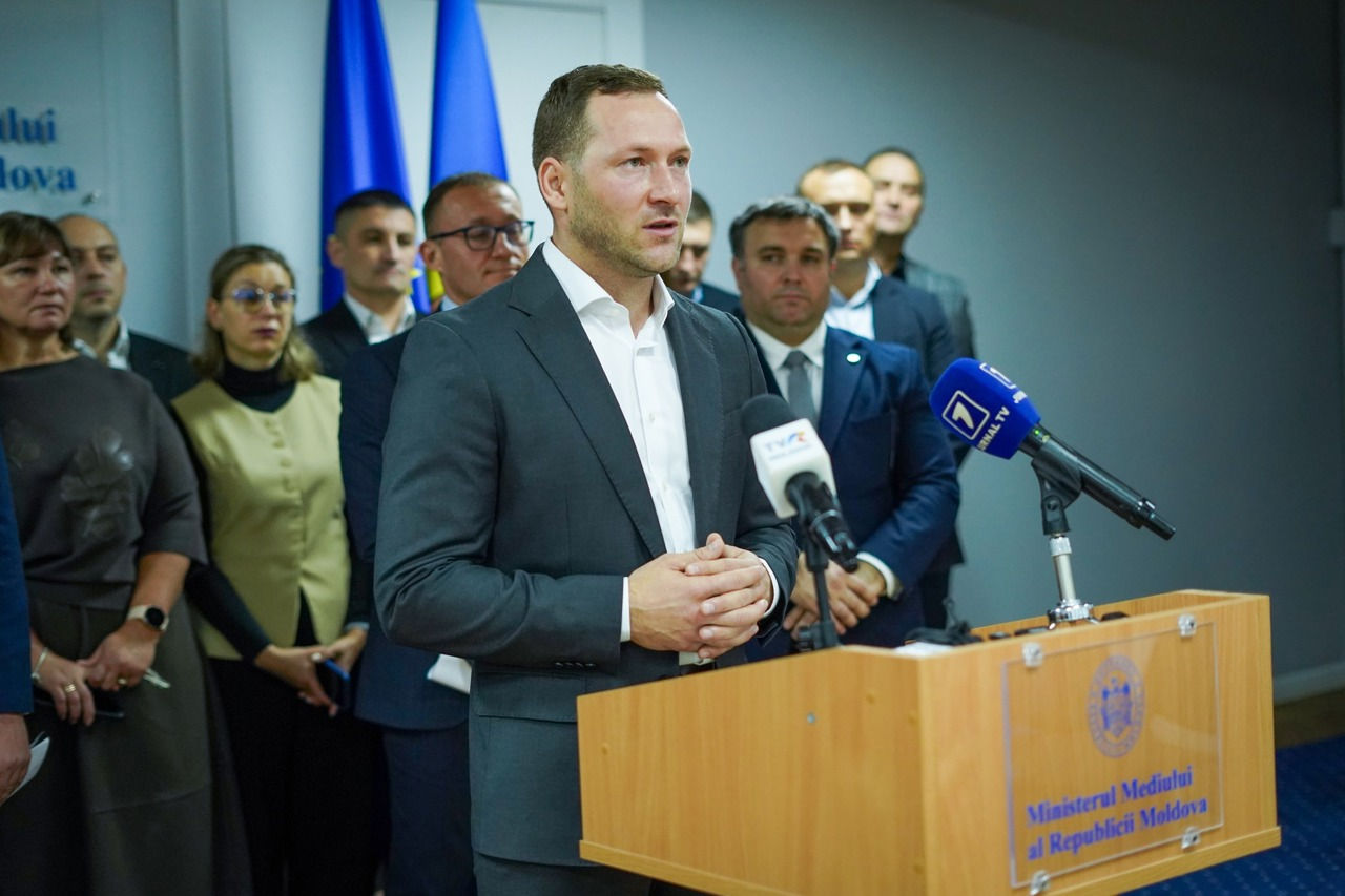 Ministrul Mediului: Amenzile nu mai sperie hoții de lemne.