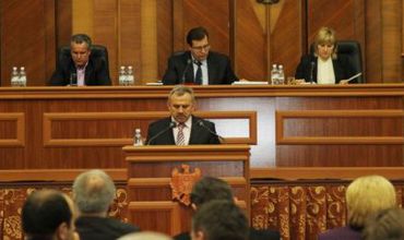 Анатолий Дончу объявил, что готов представить парламенту инициативу о включении самого понятия "кумовство" в законодательство Молдовы. Фото: jurnal.md