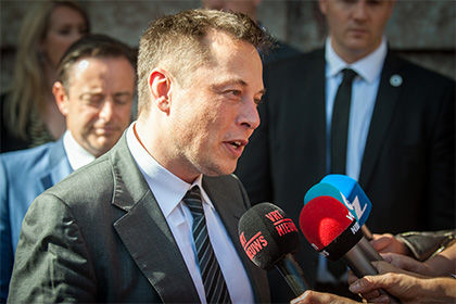 Илон Маск лично отменил заказ на поставку кроссовера Tesla Model X клиенту, раскритиковавшему компанию.