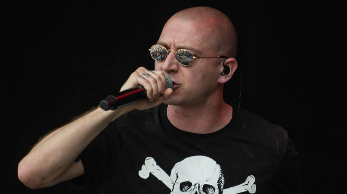 Oxxxymiron и писателя Глуховского в России признали "иноагентами".