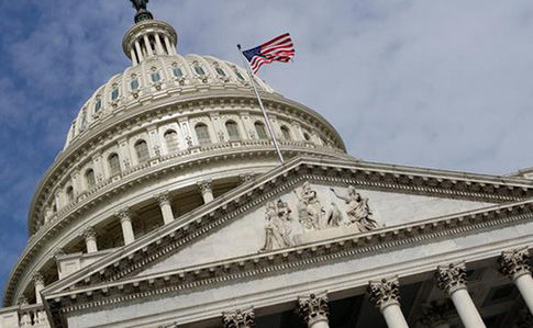 Конгресс США одобрил военную помощь для Украины на $350 млн.