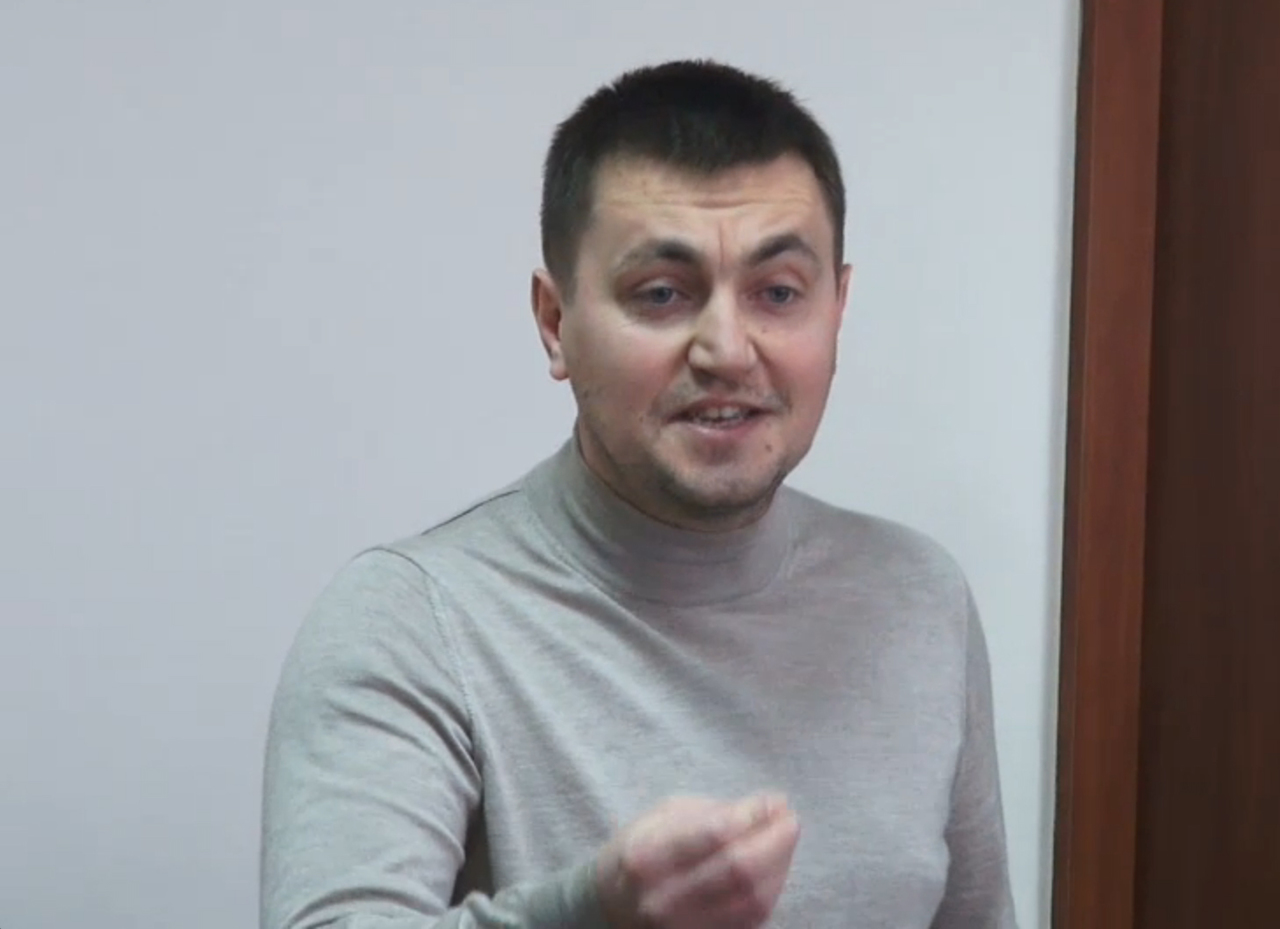 Платон говорит, что у него нет политических амбиций в Молдове, но признает, что «иногда, глядя на этот театр абсурда, хочется вернуться и что-то сделать». Фото: Point.md