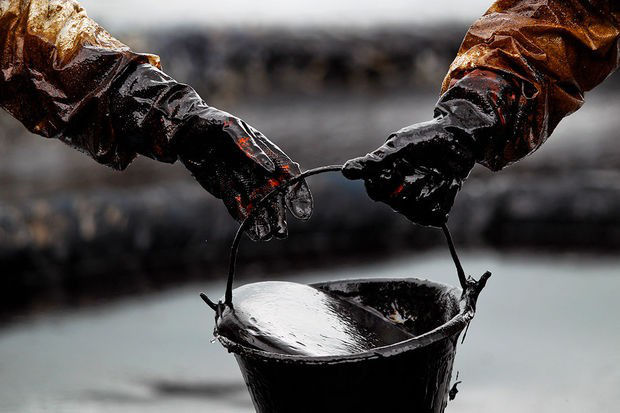 Bloomberg: Доходы России от нефти упали до минимума с начала войны.