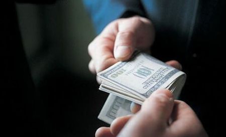 O angajată a Centrului de Sănătate Publică din municipiul Bălţi va apărea în faţa instanţei de judecată sub acuzaţia de corupere pasivă. 