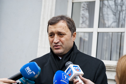 Totodată, el a declarat că dacă liderul Transnistrean, Evgheni Şevciuk, pleacă la Moscova