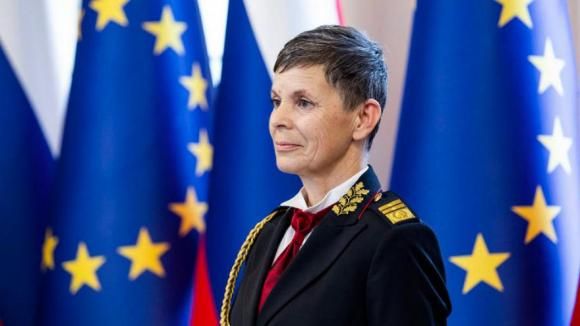 Словения стала первой страной НАТО, назначившей женщину главой армии.