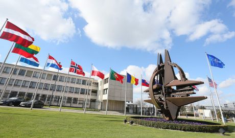 Preşedintele SUA, Donald Trump, a semnat protocolul de aderare la NATO a Muntenegrului. 