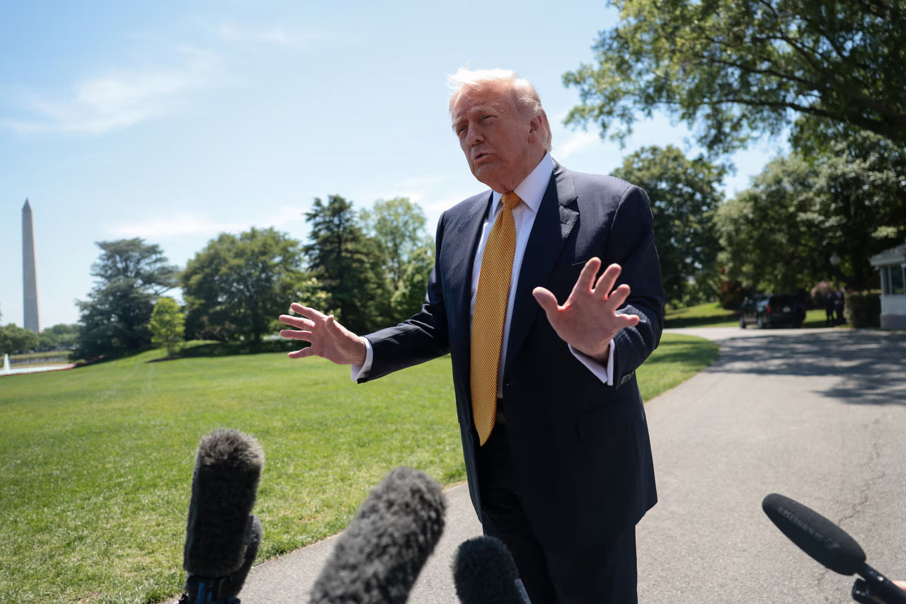 Трамп: Ядерная программа Ирана важнее финансовых проблем американцев.