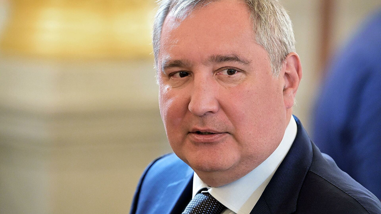 Рогозин заявил о продолжении программы по переоснащению стратегических ядерных сил РФ.