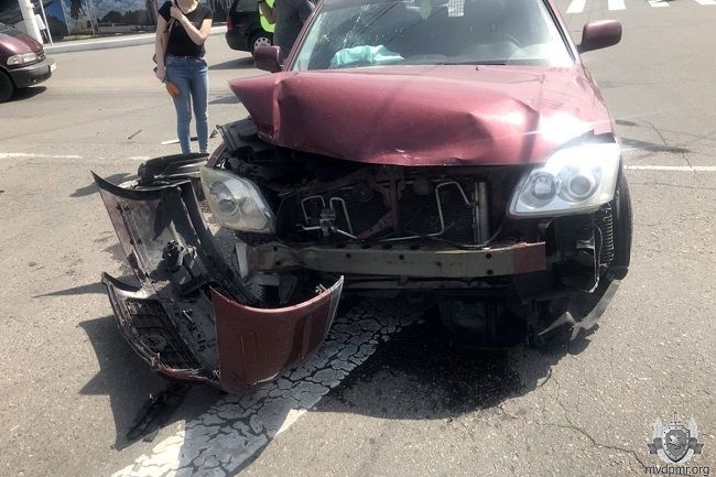 В Тирасполе произошло ДТП: два автомобиля получили серьёзные повреждения.