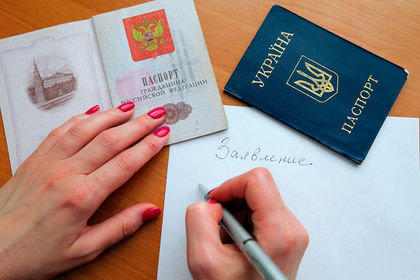 Белоруссия не считает проблемой выдачу российских паспортов в Донбассе.