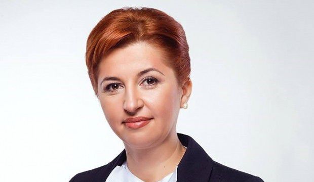 Cernev mai afirmă că Vlah şi-a schimbat brusc poziţia politică în raport cu mai mulţi politicieni pe care-i critica dur. Foto: basarabia.md