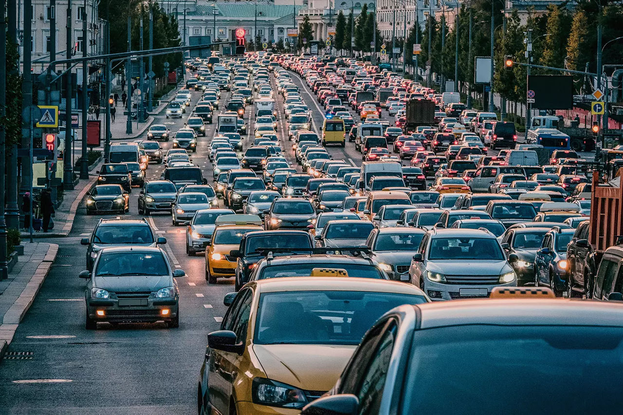 Перечислены самые «пробочные» города мира.