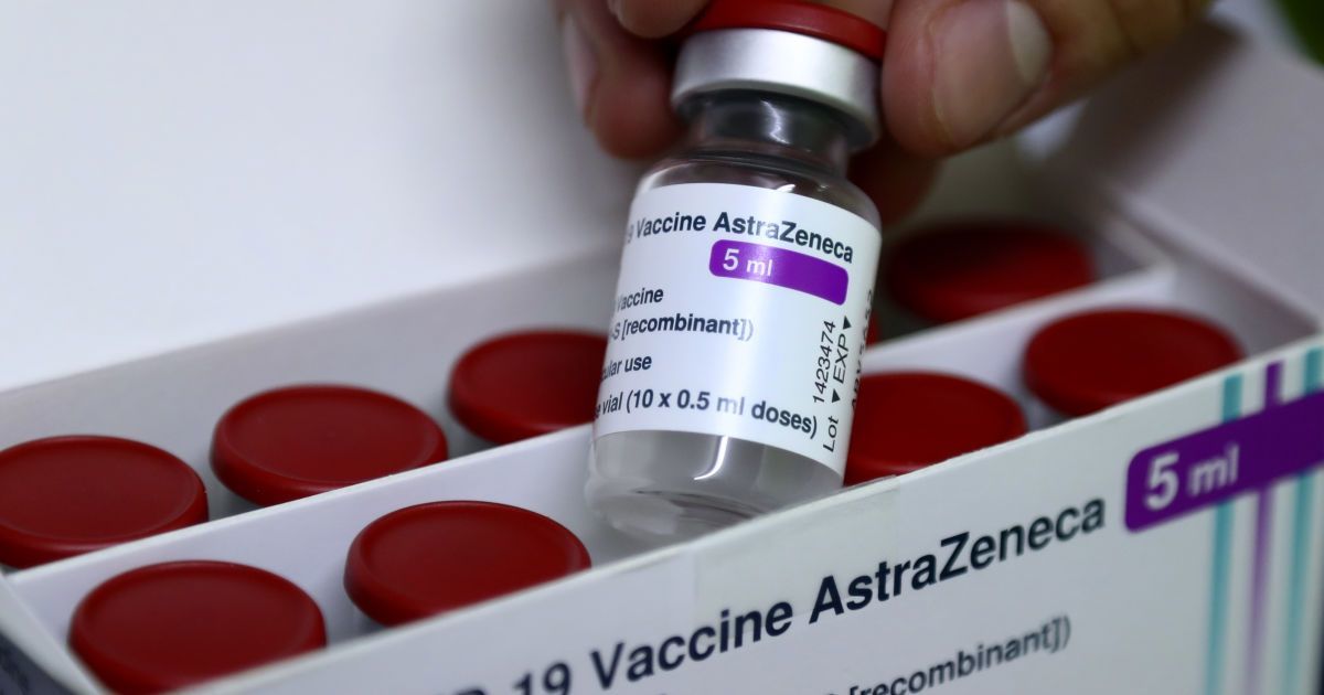 В Италии четыре человека умерли от тромбоза после прививки вакциной AstraZeneca.