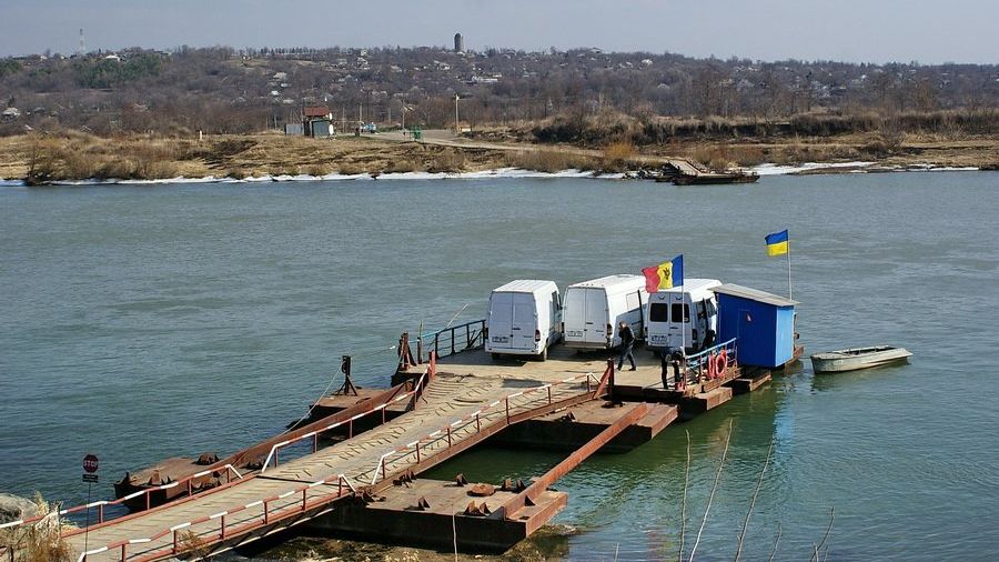 Два КПП паромного типа остаются закрытыми.