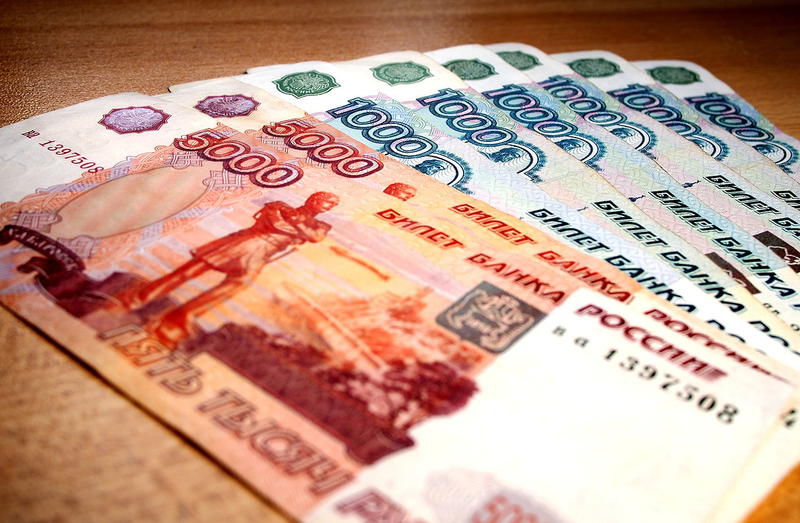 Rușii sunt datori la cămătari aproape 2 miliarde de dolari. 