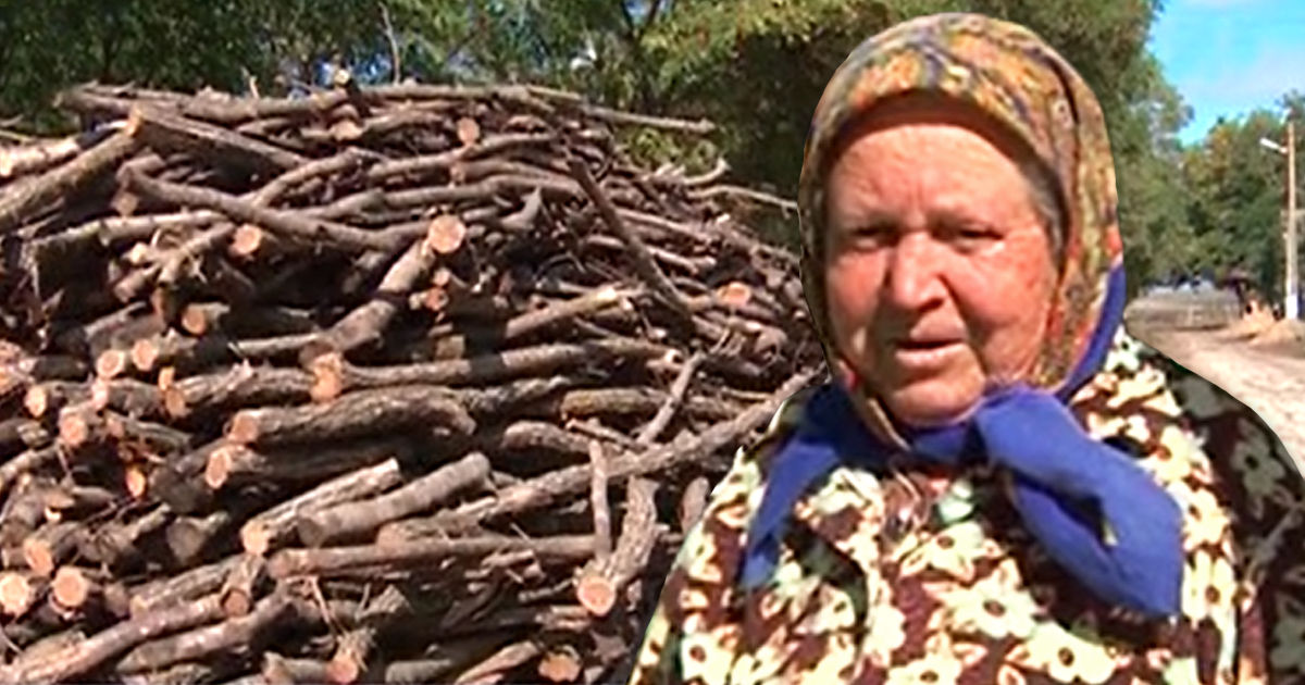 Сельчане готовятся к зиме намного серьезнее, чем в предыдущие годы.