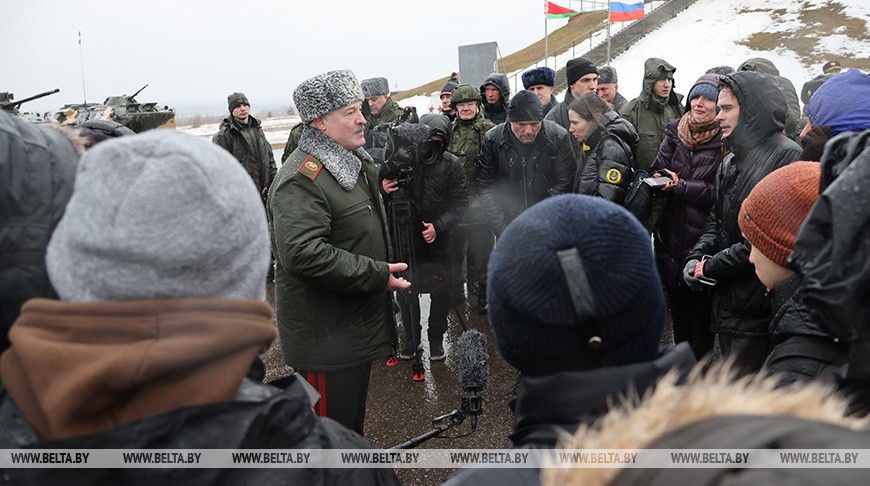 Лукашенко не исключил возможность признания ДНР и ЛНР.