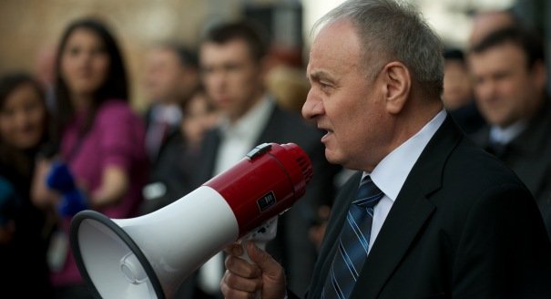 Nicolae Timofti impune bariere celor 57% din cetăţeni care doresc aderarea Republicii Moldova la Uniunea Vamală Rusia – Belarus – Kazahstan. Foto: carnegie.ru