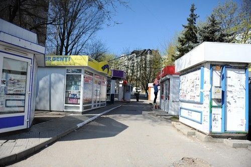 Уличные киоски будут убирать поэтапно.