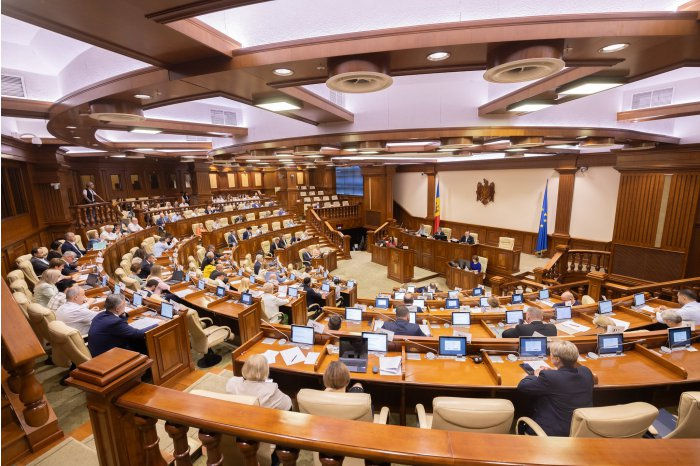 Парламент усиливает подготовку сотрудников в сфере защиты персональных данных.