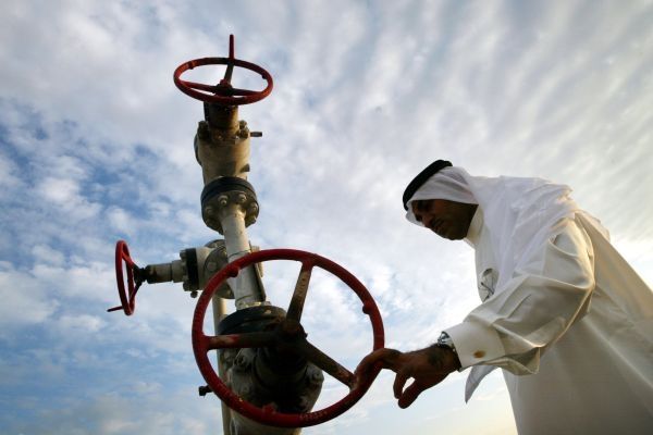 Саудовская Аравия восстановила добычу нефти на уровне 9,8 млн баррелей в сутки.