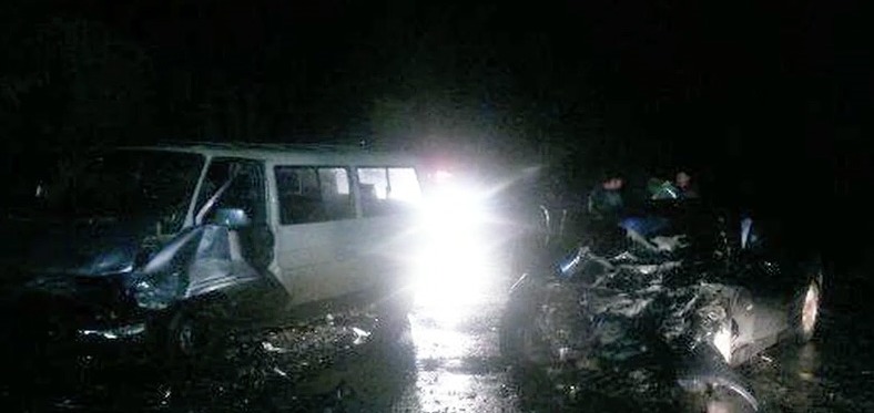 Пострадали четыре человека, в том числе 16-летний подросток.