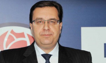 Liderul PD a anunțat că ar putea solicita amînarea cu o săptămînă a noii sesiuni a Parlamentului.