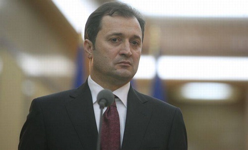 Влад Филат утверждает, что он и его коллеги оказались мишенью хорошо продуманной, направленной против партии кампании.