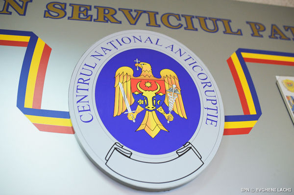 Reţinerea deputatului liberal-democrat Vlad Filat ar putea constitui începutul unei lupte cu corupţia la nivel înalt.