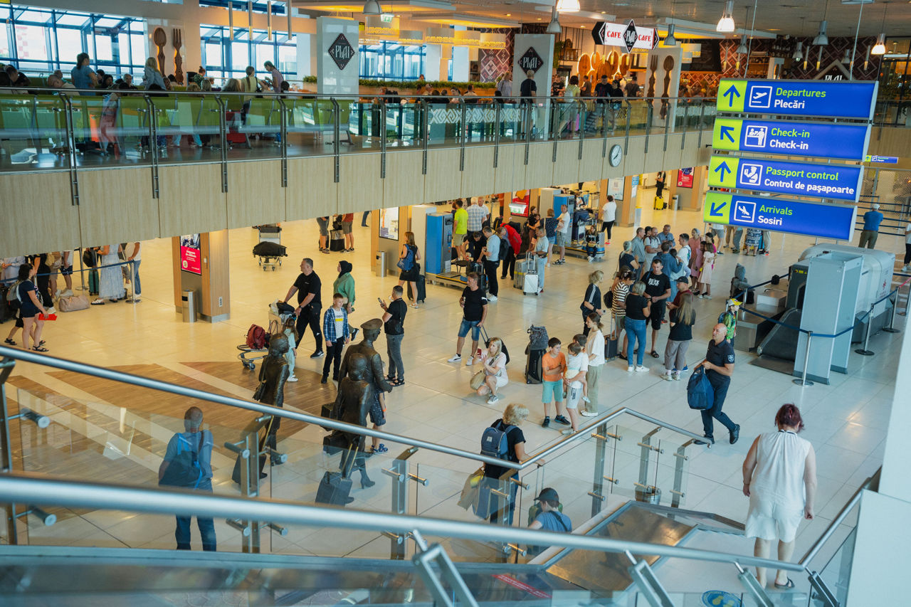 Pasagerii din România au început să aleagă Aeroportul Chișinău: Mai multe zboruri decât din Iași.