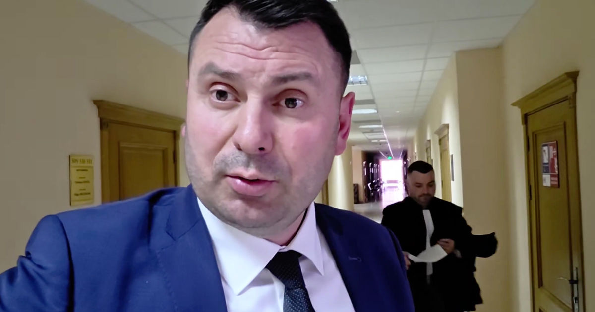 Костюк может остаться без водительских прав: Бывает, когда требуешь отставки Гросу.