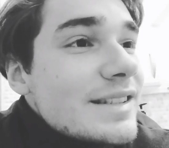 Parodie: Cum ar suna altfel de felicitări de 1 decembrie