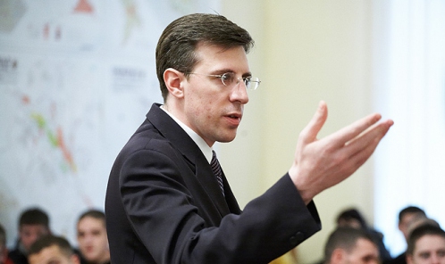 „Vreau să facem o şedinţă pentru a vedea cum aţi îndeplinit sarcinile la capitolul parteneriate publice-private”, a specificat Chirtoacă.