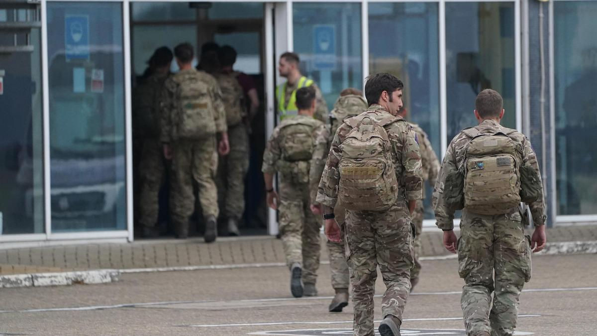 США готовятся эвакуировать дипломатов на Ближнем Востоке из-за роста угроз.