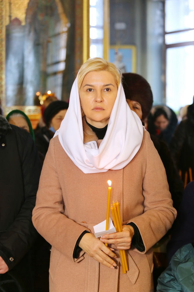 Ирина Влах приняла участие в литургии по случаю храма муниципия Комрат.