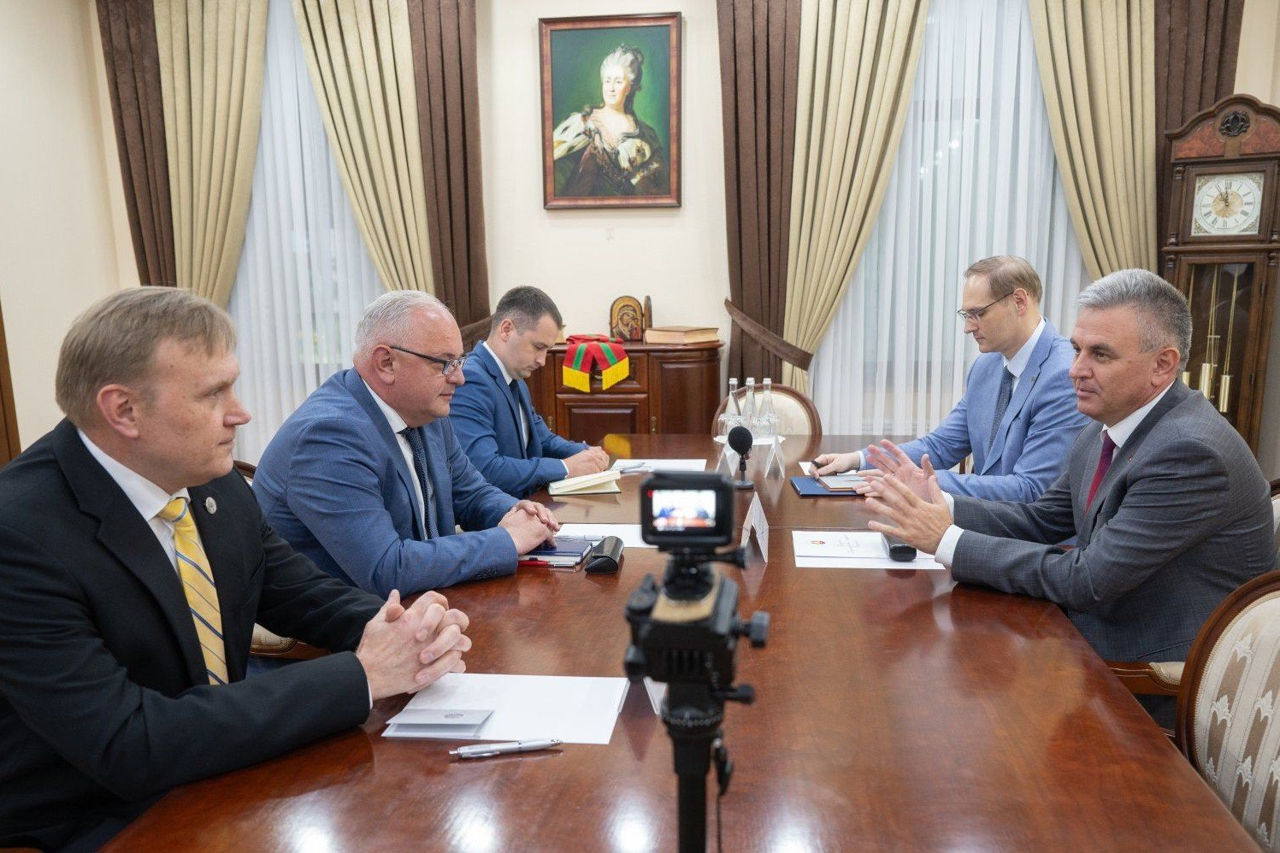Liderul de la Tiraspol s-a întâlnit cu ambasadorul Ucrainei în Moldova.