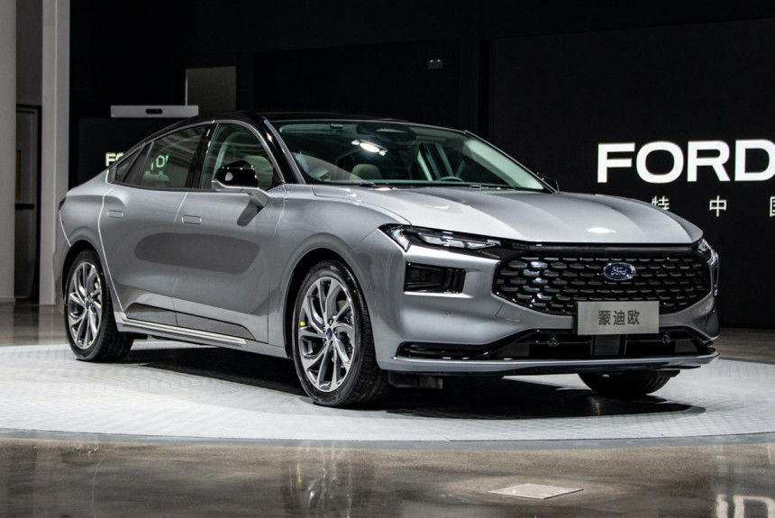 Рассекречен седан Ford Mondeo нового поколения.
