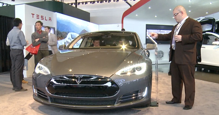 Tesla бьёт рекорды прибыли и продаж.