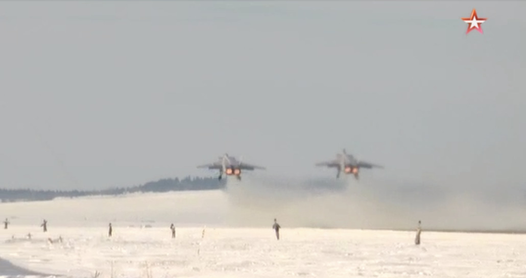 Опубликовано видео "отражения массированного удара" МиГ-31 системой С-300.