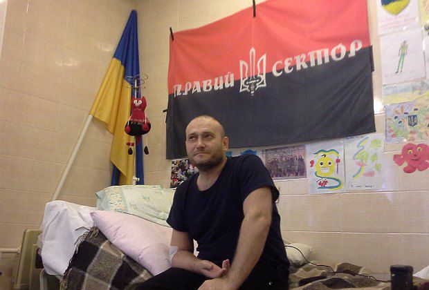 По словам Яроша, власть боится «Правого сектора» больше, чем ополченцев.