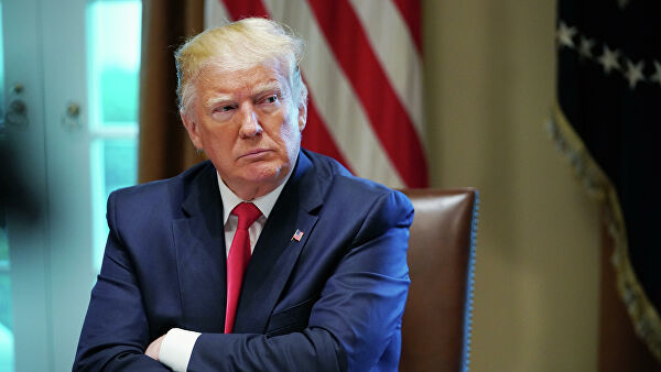 Трампа обвинили во вмешательстве в британские выборы.