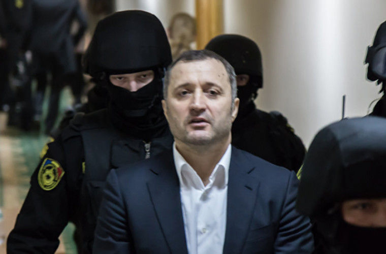 Бывший премьер-министр Влад Филат.