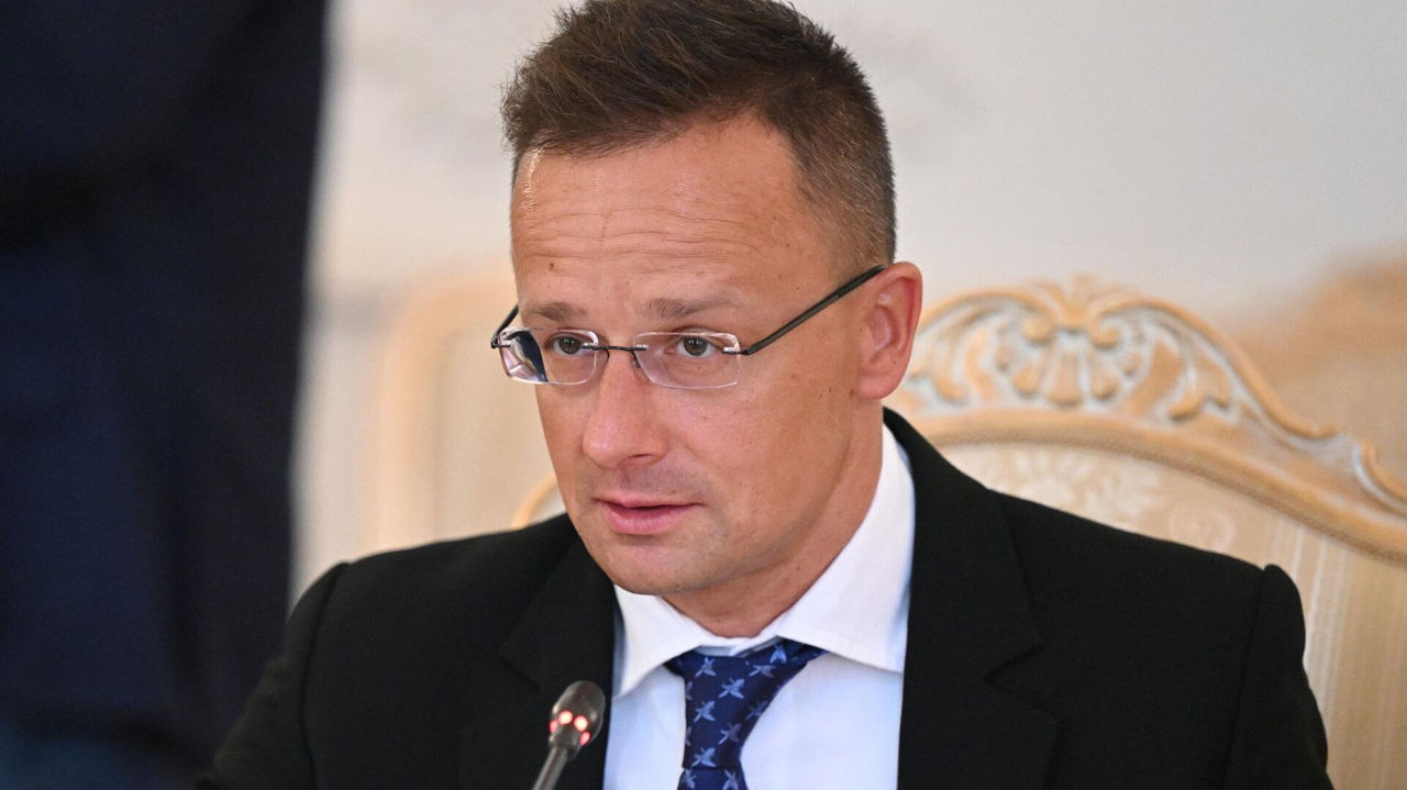 Венгрия намерена «открыть глаза» руководству Евросоюза на его ошибки.