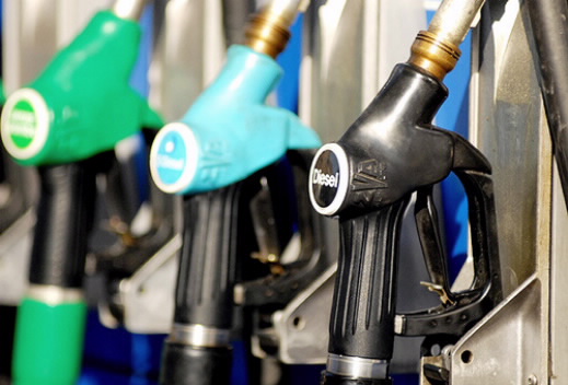Cei mai mari patru importatori de benzină au fost: Lukoil (34,8%), Petrom (29,4%), Tirex Petrol (15,1%), Rompetrol (9,4%)