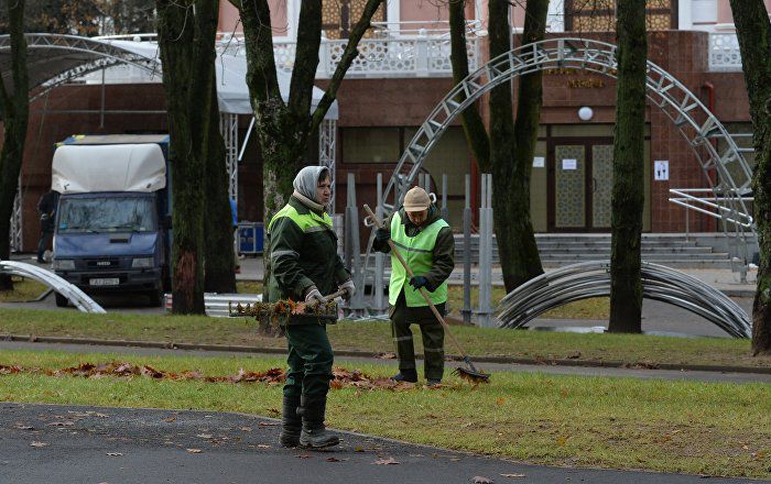 Безработных получателей социальной помощи обяжут работать в пользу общества. 