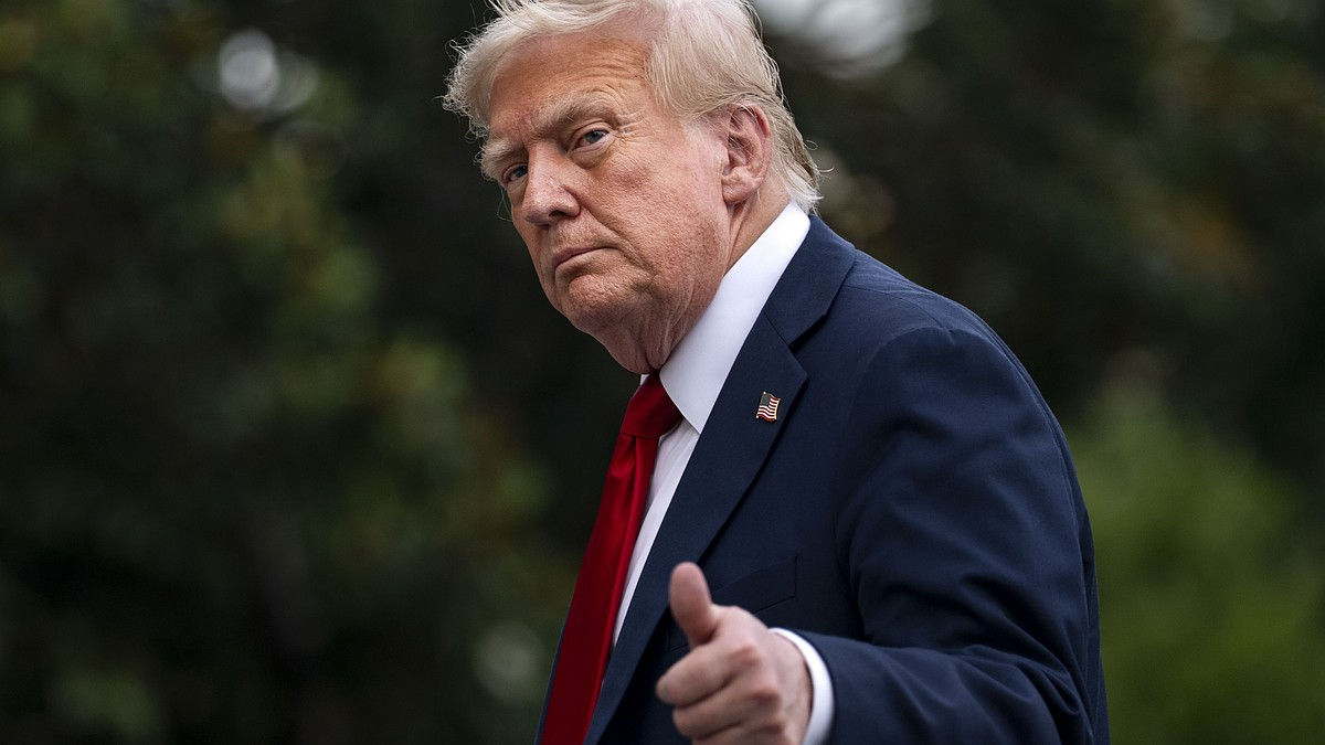 Трамп заявил об успешном прохождении когнитивного теста и обвинил СМИ в клевете.