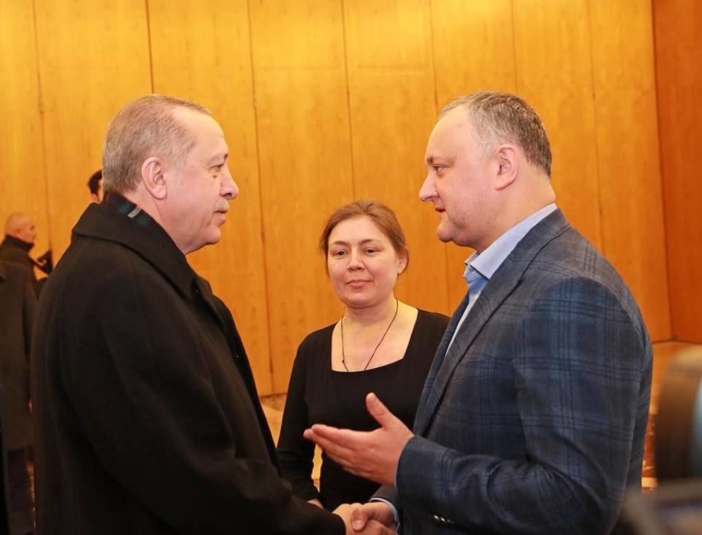 Dodon, întrevedere neplanificată cu Erdogan pe aeroportul din Istanbul. Foto: Facebook