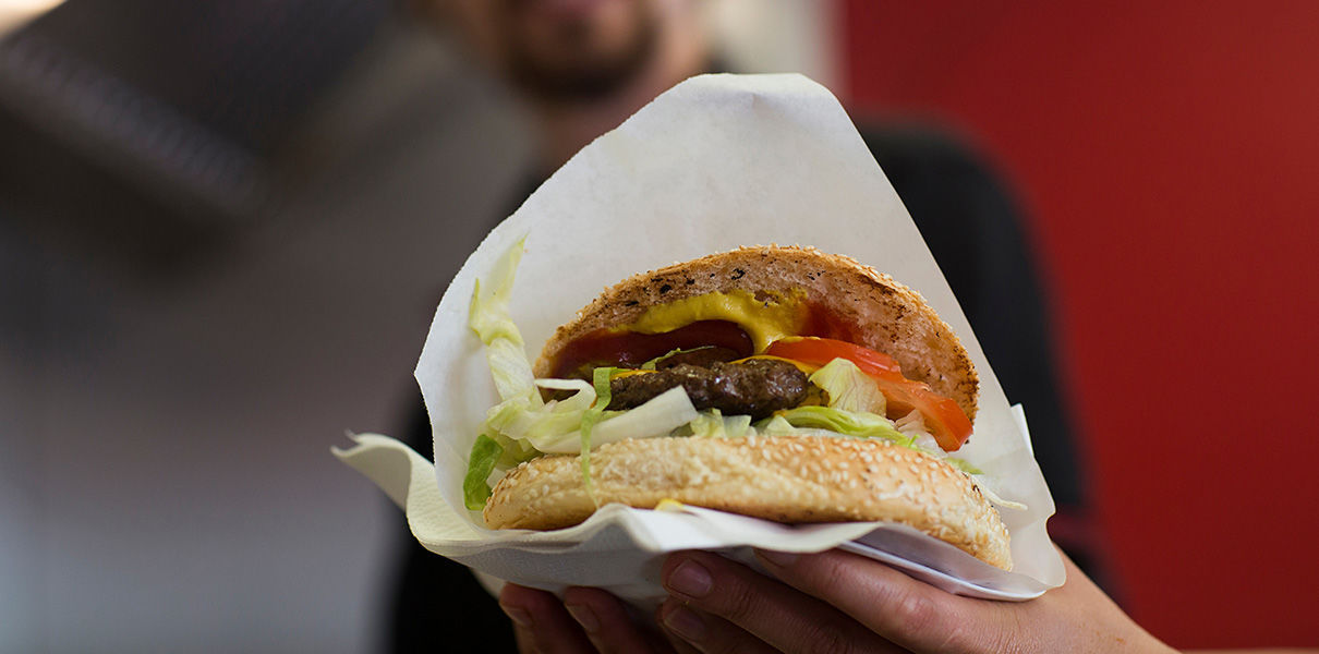 Развитие рынка пищевых продуктов будет проходить в три этапа.